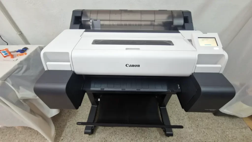 Nuevo plóter Canon para la impresión de láminas decorativas